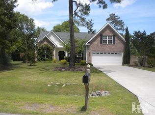 203 Long Leaf Dr, Hampstead, NC 28443