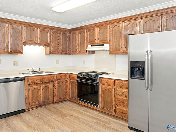 2nd image of 453 Autumnwood Dr SW