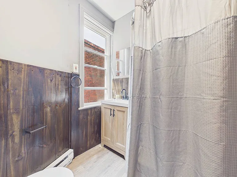 626 Geary St — Photo 8