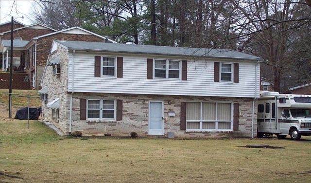 1st image of 216 Westmore Dr