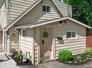 1005 Westowne Ave, Waukesha, WI 53188