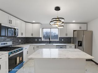 615 Oak Ln, Clarks Summit, PA 18411