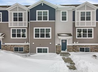 6686 Wildflower Way, Excelsior, MN 55331