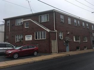 11 N Church St, Ephrata, PA 17522