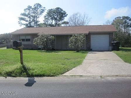 1st image of 2119 Chestwood Dr