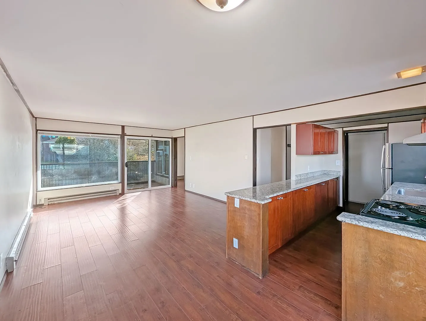 Allison Apartments — Photo 2