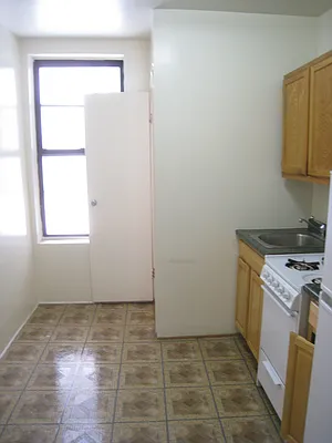 Rented by Arvik Group Real Estate | media 15