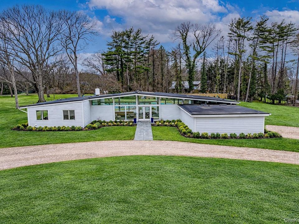 1st image of 21 Lloyd Haven Drive