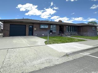 690 Reinhart St, Winnemucca, NV 89445