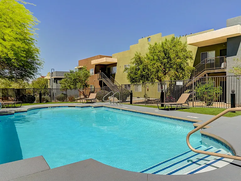 Maryland Villas Apartments — Photo 15