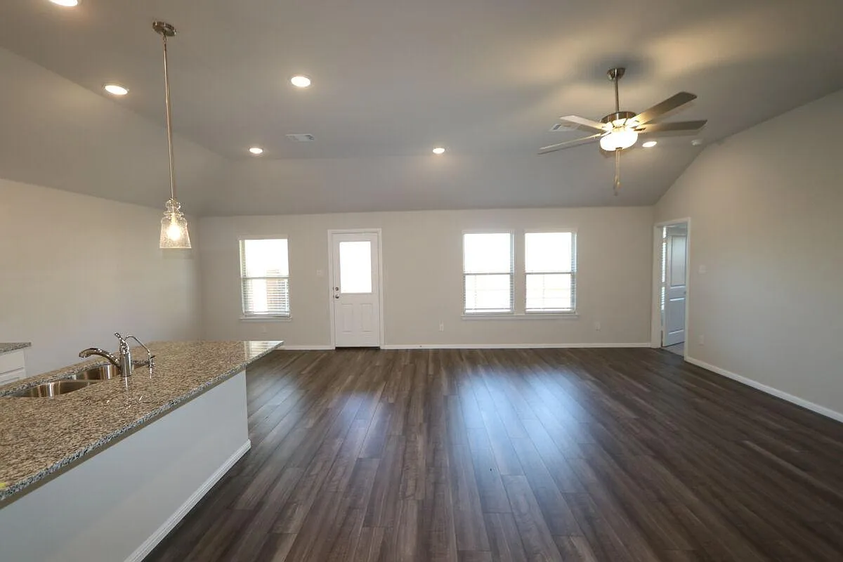 8905 Flying Eagle Ln — Photo 3