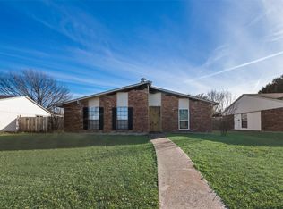 2013 Clark Trl, Grand Prairie, TX 75052