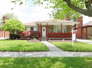 24830 Roxana Ave, Eastpointe, MI 48021