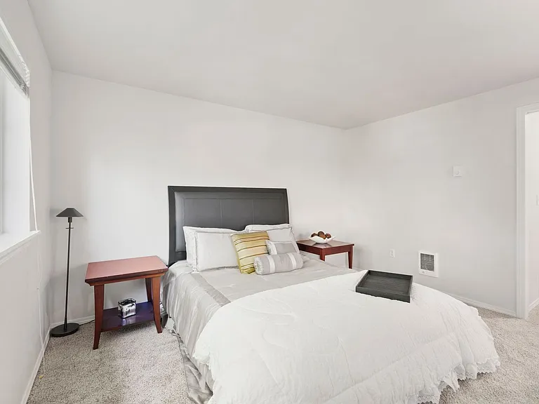 Water's Edge Townhomes — Photo 52