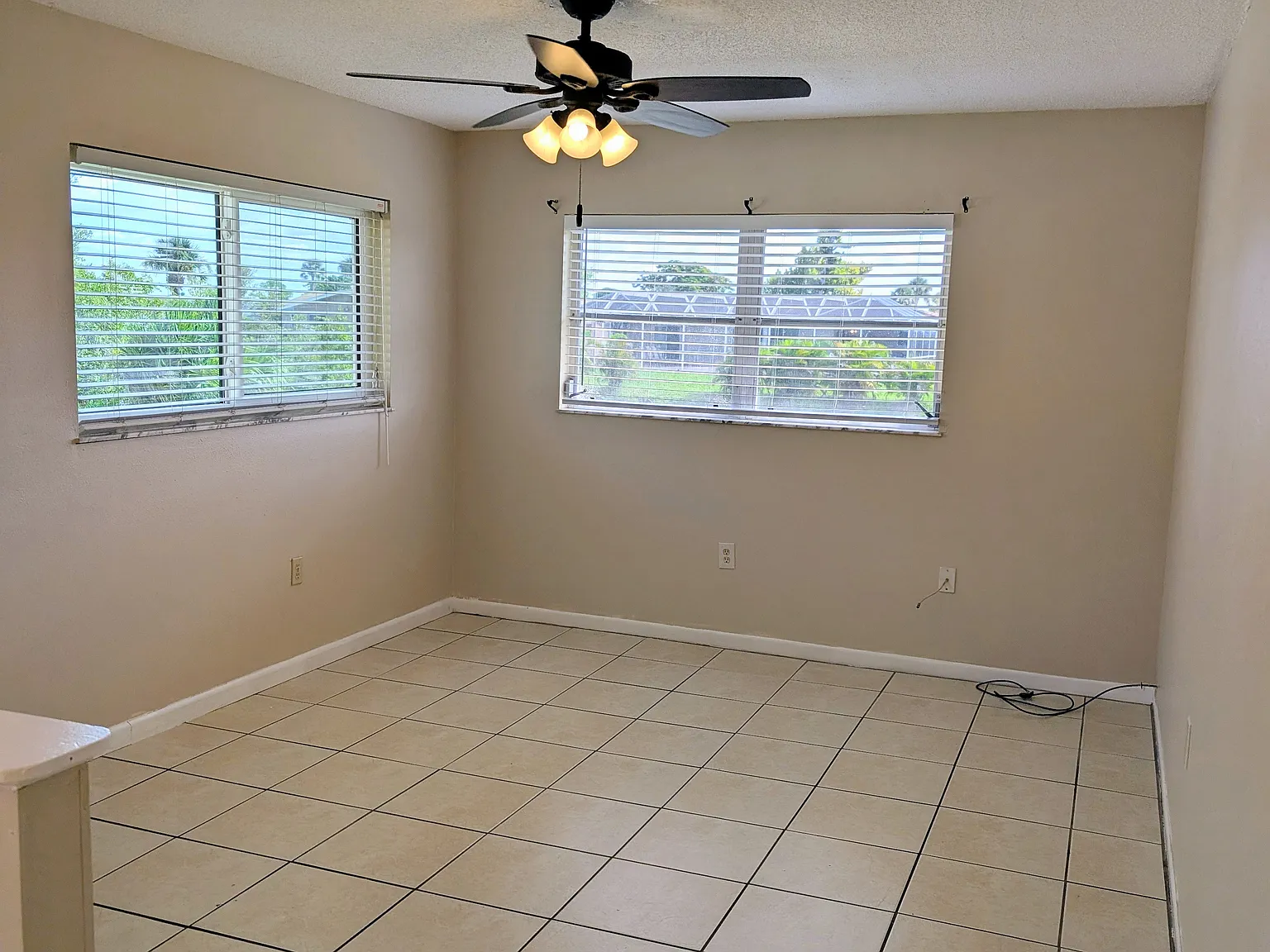 2 bed, 870 sqft, $1,300 — Photo 4