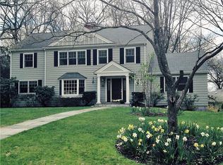 81 Crooked Trail Rd, Norwalk, CT 06853