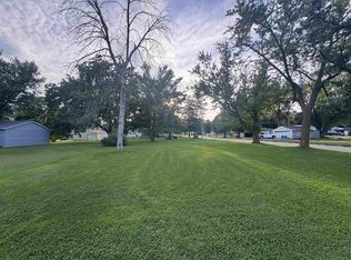 420 5th Ave NE, Oelwein, IA 50662