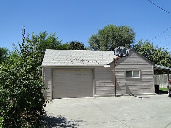 3rd image of 223 N College Ave