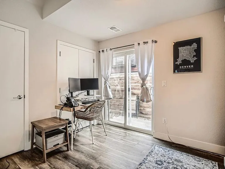 5560 W 10th Pl — Photo 5