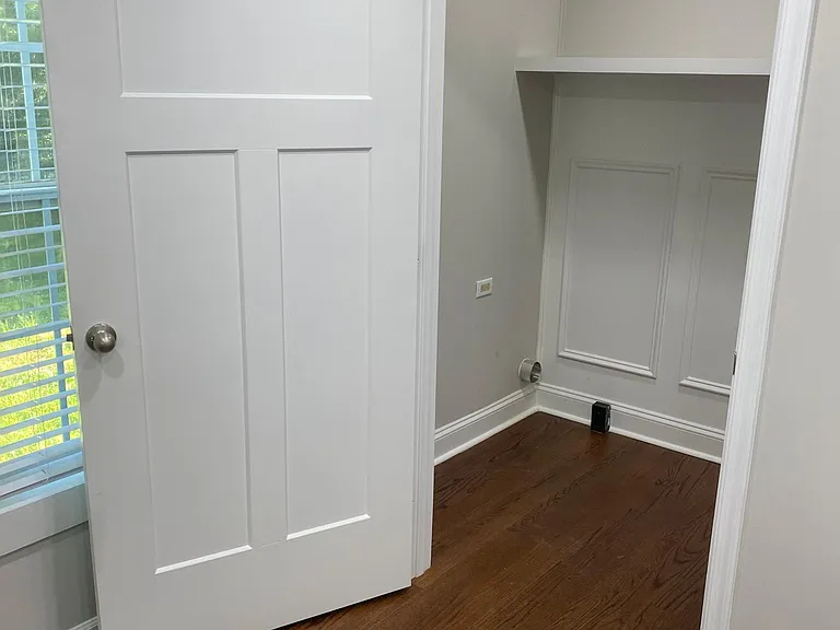 221 N Lee St — Photo 9