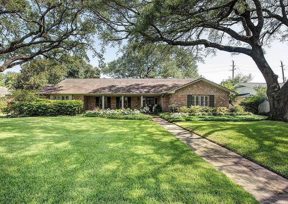 1st image of 5716 Shady River Dr