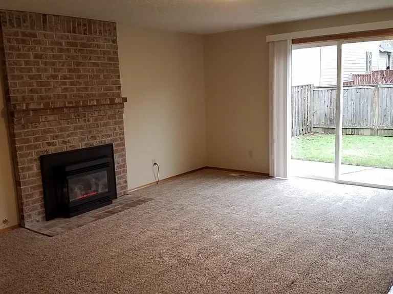21614 Jay St — Photo 9