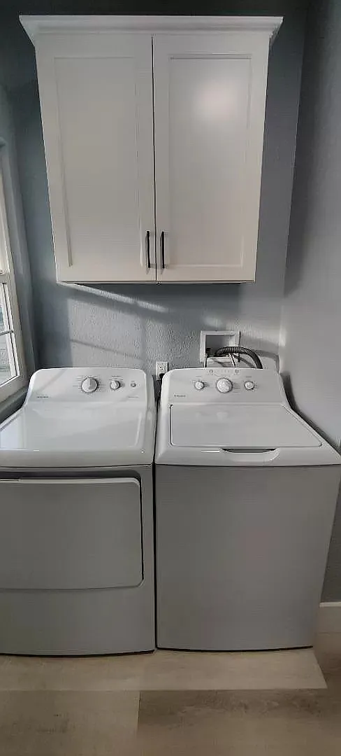 3 bed, 1000 sqft, $2,500 — Photo 2