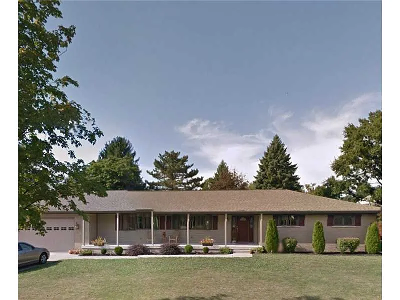 1166 Greenfield Dr photo 1