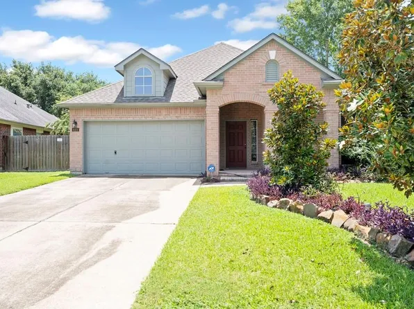 421 Livingstone Ln, League City, TX 77573