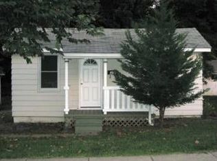 1545 N Hanley Rd, Saint Louis, MO 63130