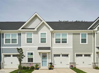1278 Divot Cir, Akron, OH 44313