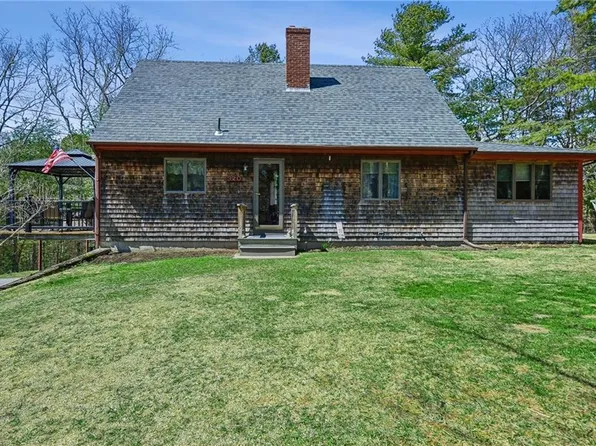 320 Shannock Rd, South Kingstown, RI 02879