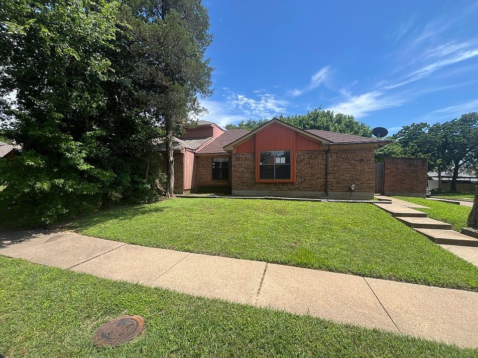 1st image of 10204 Oak Terrace Cir