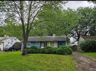 946 S Hampton Rd, Columbus, OH 43227
