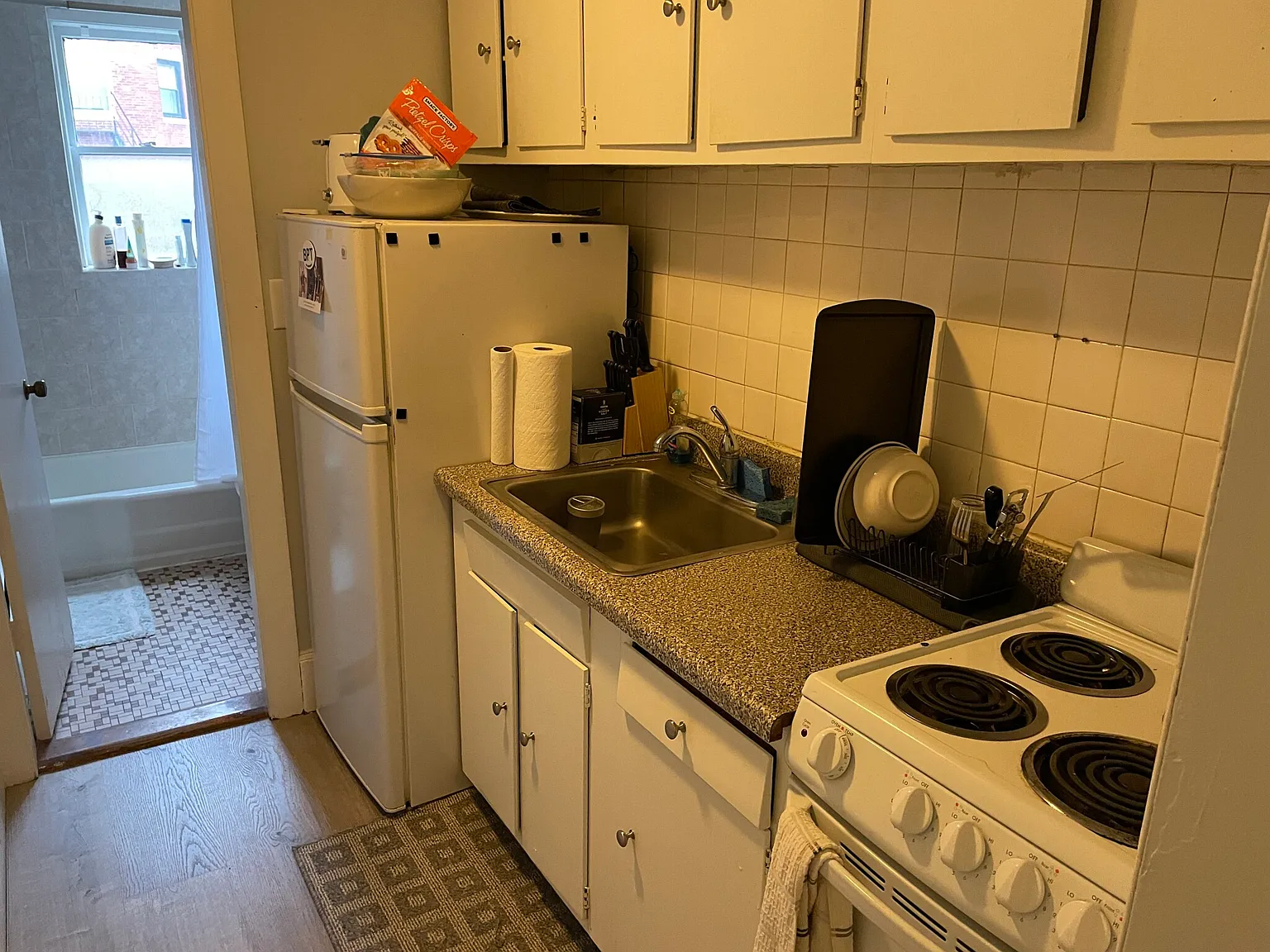 1 bed, 1.0 bath, $2,200 — Photo 3