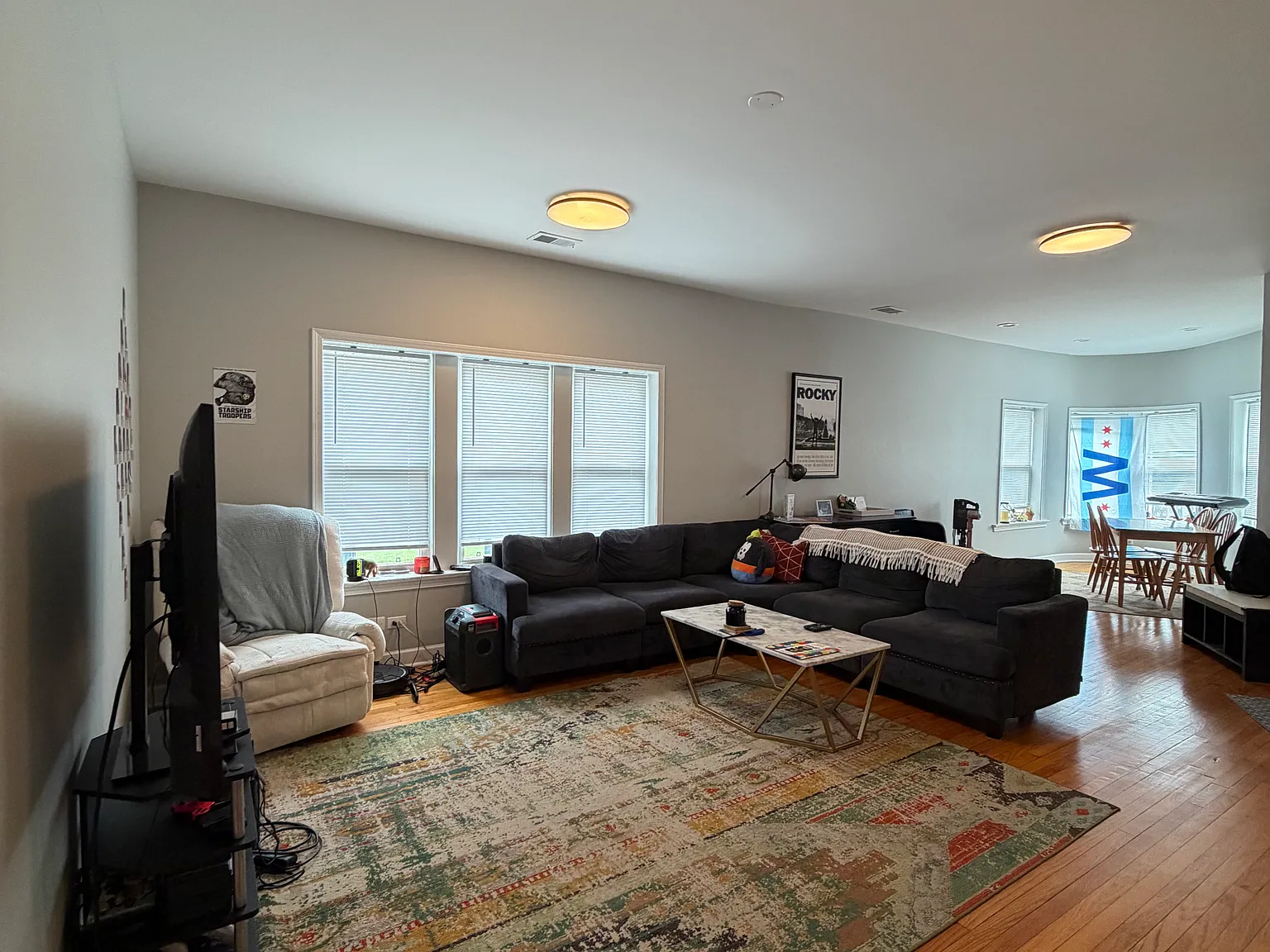 3 bed, 1250 sqft, $2,495 — Photo 2