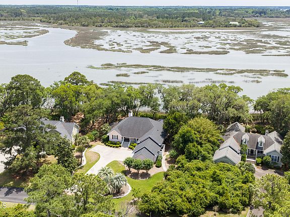4th image of 1410 Gleasons Landing Drive