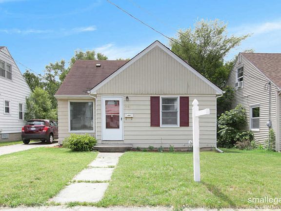 2nd image of 1060 Dorroll St NE