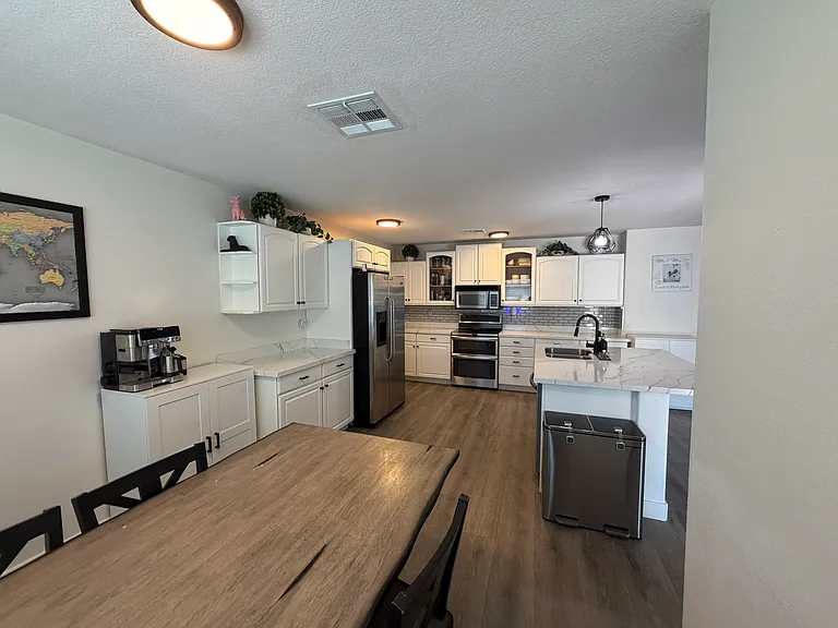 278 E Baylor Ln — Photo 10