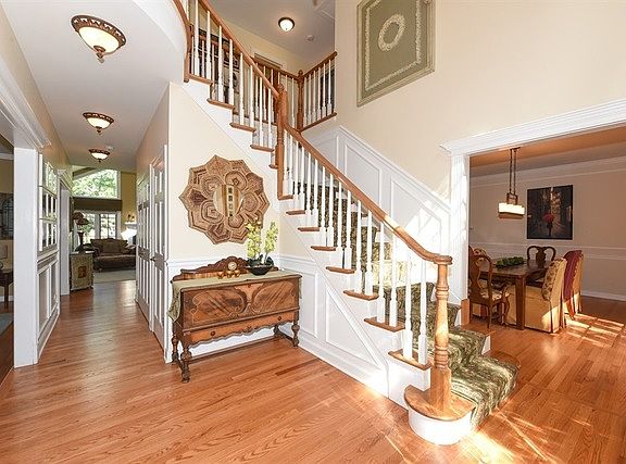 2nd image of 6144 Willowood Ln
