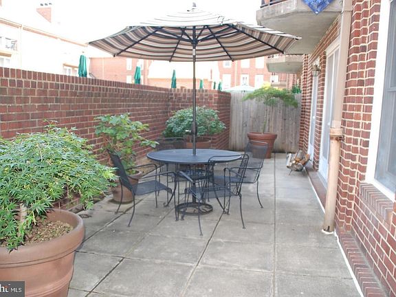2nd image of 800 S Saint Asaph St APT 204
