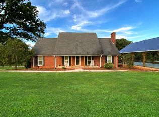 1380 Reavesville Rd, Bowdon, GA 30108