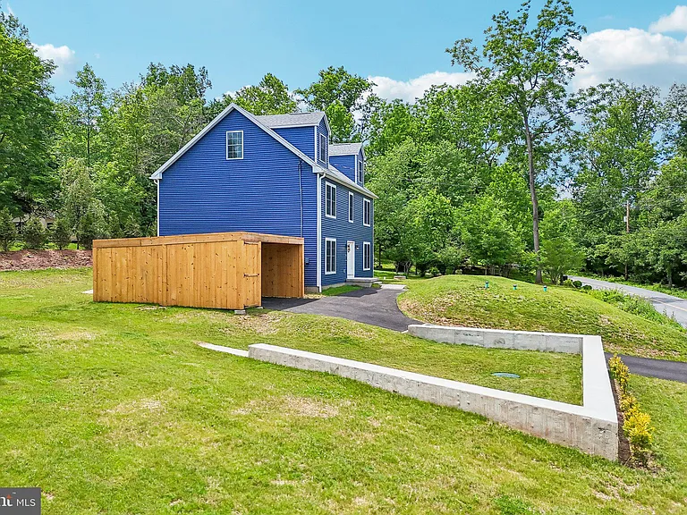 40 Creek Rd — Photo 50