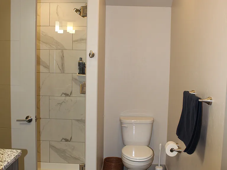 1017 Fooses St — Photo 10