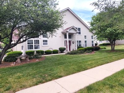 3150 Saint Michel Ln, St Charles, IL, 60175