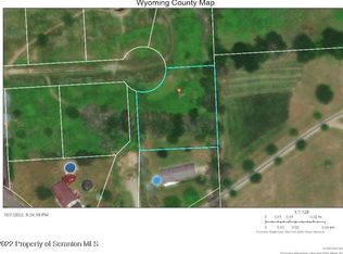 55 Highpoint Dr, Factoryville, PA 18419