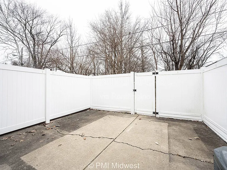 5611 N Rural St — Photo 24