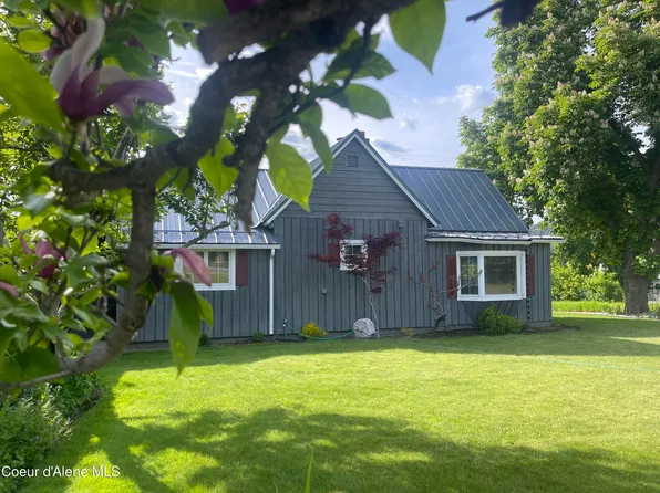 7042 Oak St, Bonners Ferry, ID 83805