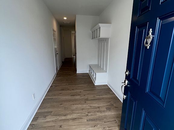 5th image of 7041 Leire Ln