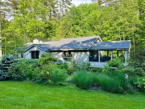 202 Pratt Bridge Road, Jamaica, VT 05343
